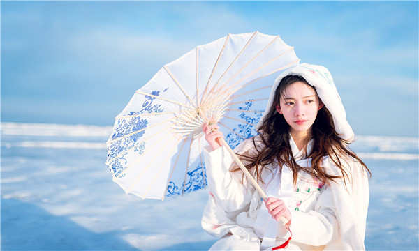 久治试管代怀生子多少钱一个？助孕之路的费用分析与方案选择
